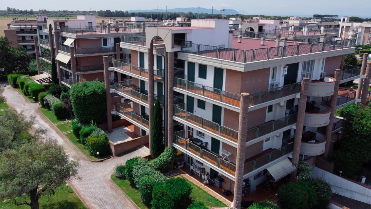 Le Residenze Di Santa Costanza - Il Lentisco Aparthotel San Vincenzo Exterior foto